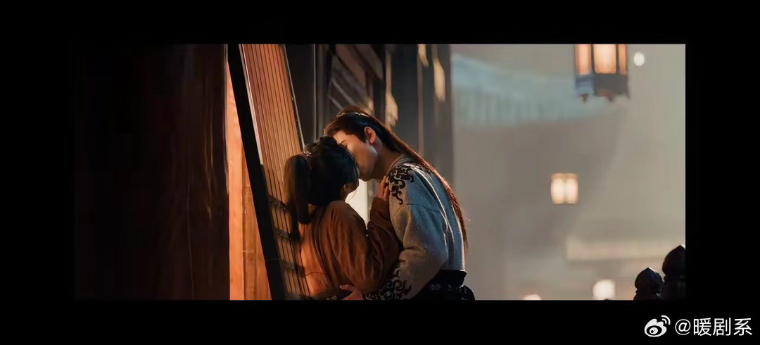 《逐玉》大结局，谢征、樊长玉圆房了，画面是美的，但方式不够圆满。谢征喝了魏严为了