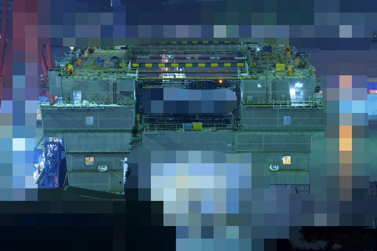 第四艘075型两栖船坞登陆舰建造进展顺利，关于命名，哪个省份将夺魁。
通过最新照