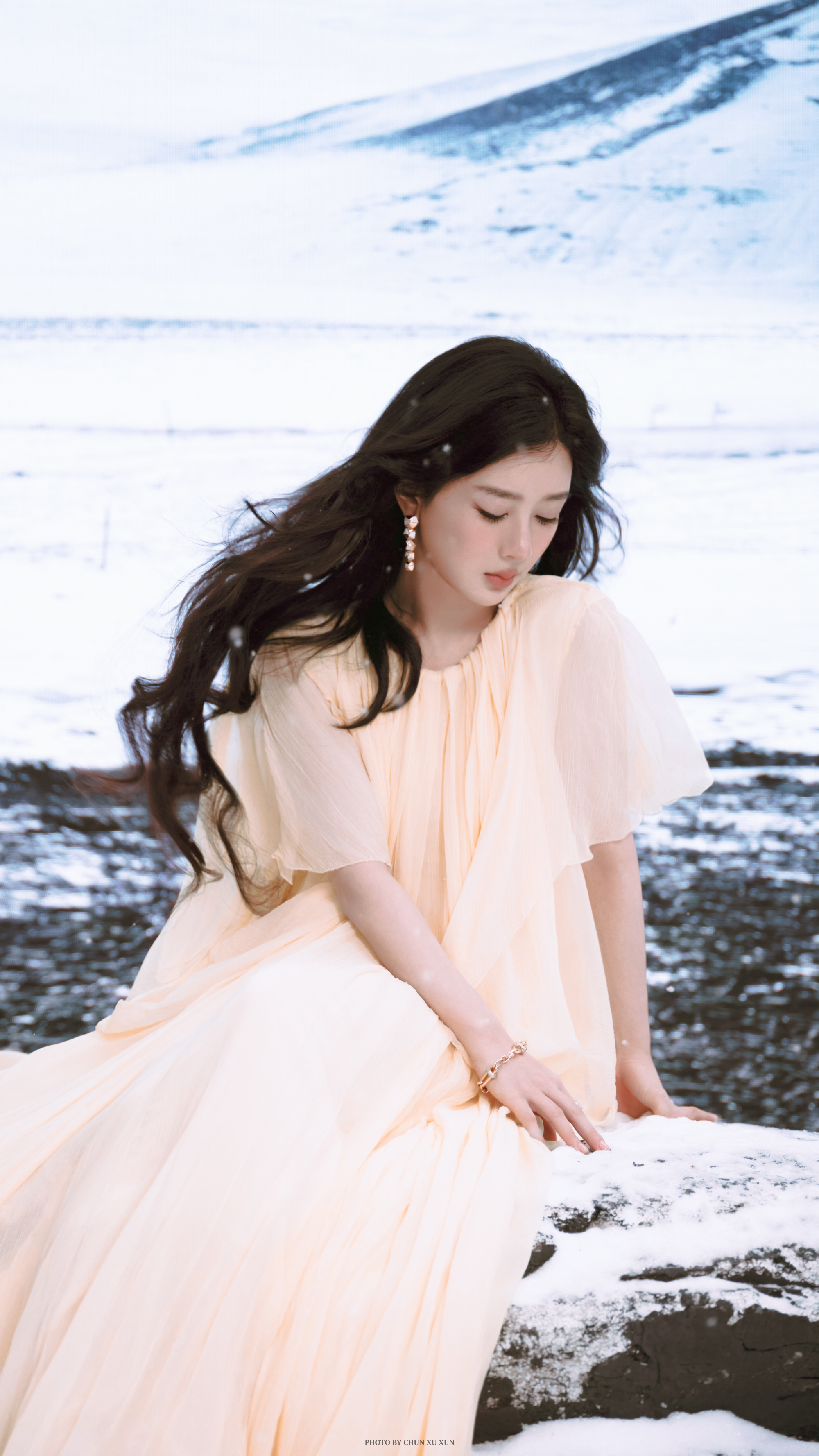 杨紫[超话]  yz杨紫董竹君 yz‍杨紫玉兰花开君再来 人生总有很多惦念和感慨