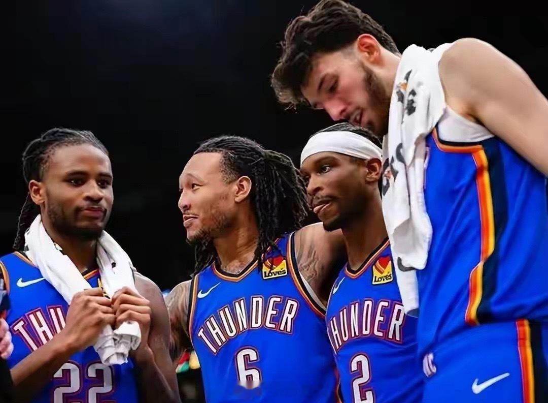 NBA杯半决赛不敌马刺后，雷霆阵容天赋不足的缺陷暴露。球队虽轮换均衡、开局24胜