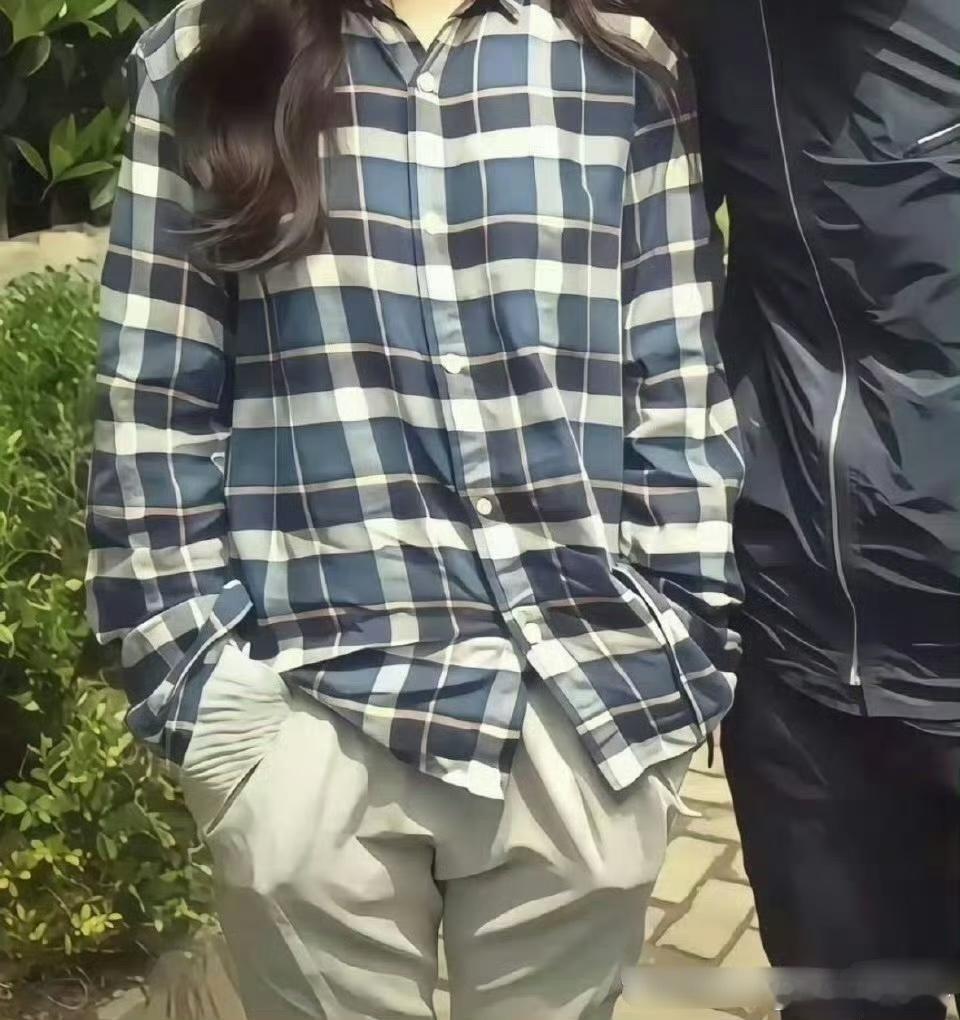 两张图直观告诉你高奢为什么选择刘亦菲 