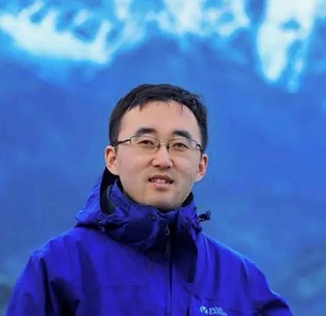 “中国就该被日军欺凌，中国就应该被日本多占领几年！”“郑州大暴雨是报应！活该被淹