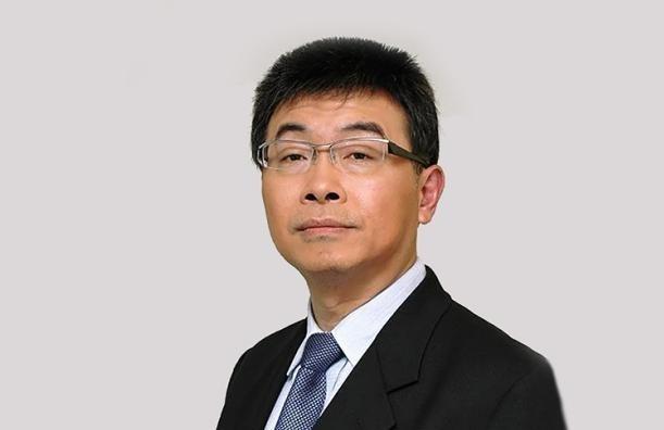 台湾地区知名评论员邱毅：“倘若中国人民解放军踏上中国台湾的土地，中国台湾军队极有