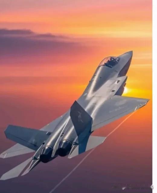 2024年11月珠海航展，歼 - 35首次公开亮相，让中国有了第二款五代机。和美