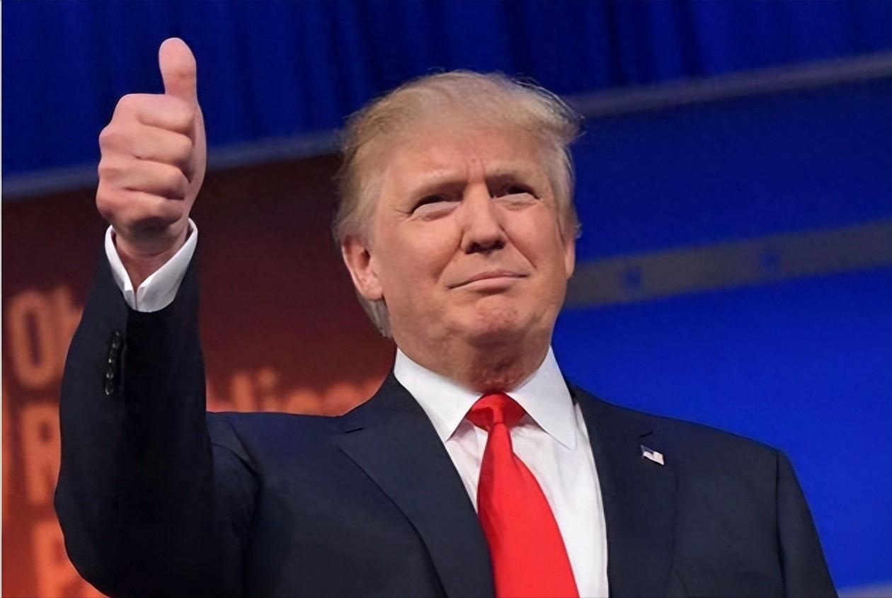 特朗普最近想靠战争叙事扳回一局，还想用“赢学”撑起人气，结果怎么都不像几年前那么