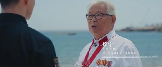 海军宣传片明示004航母采用核动力，舷号19，中国核动力航母要来了。
 
在人民