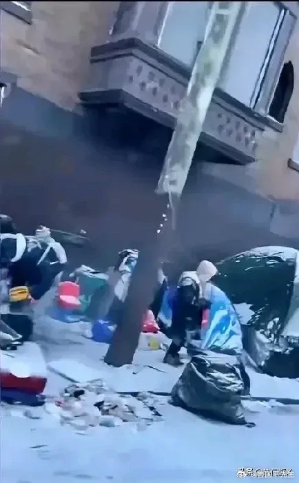 美国的流浪汉也许躲得了山火，但永远躲不了寒流。一到冬天，这些流浪汉就瑟瑟发抖，躺