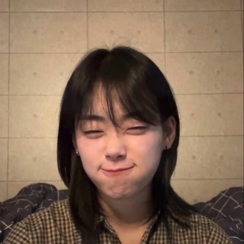 “情绪反扑的时候 允许自己枯萎几天” ​​​