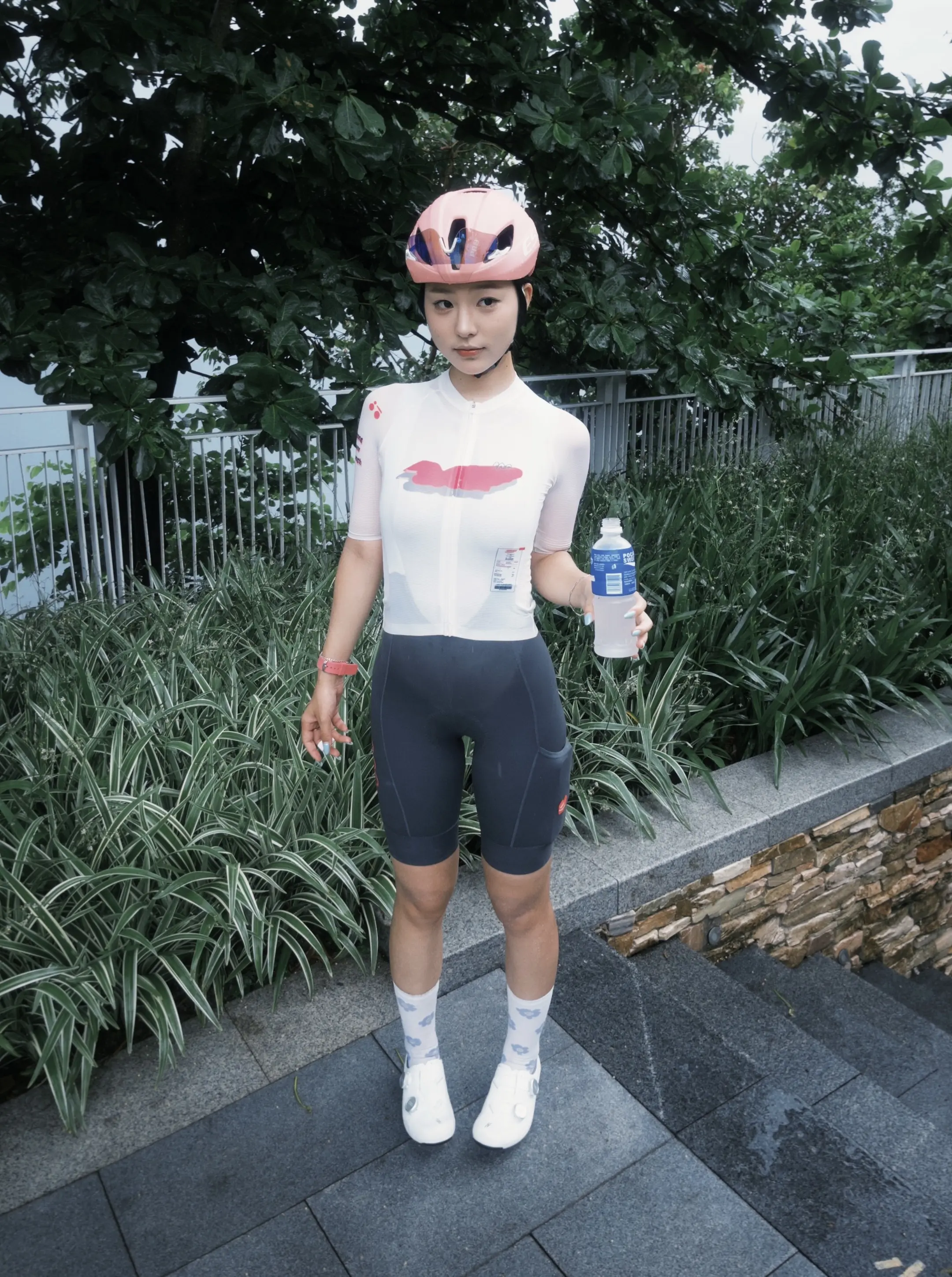 每刻的幸福都有代价。
