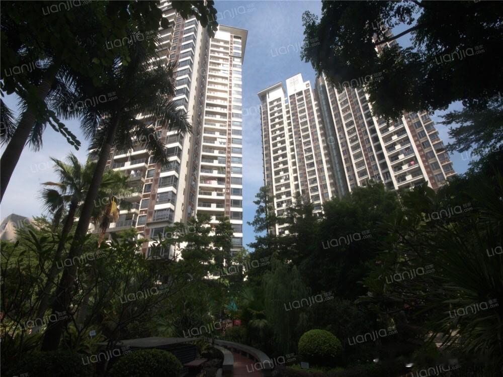 当年218万抢着买，现在68万没人要，这个小区发生了什么？

同一个小区，都是三