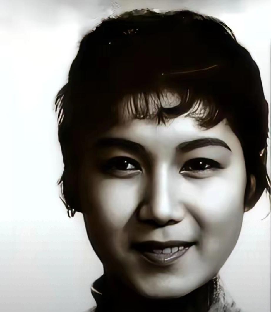 绝地反击！
小镇教师黄美英的勇气点燃希望之火

这是我听过的最震撼的故事！一个普