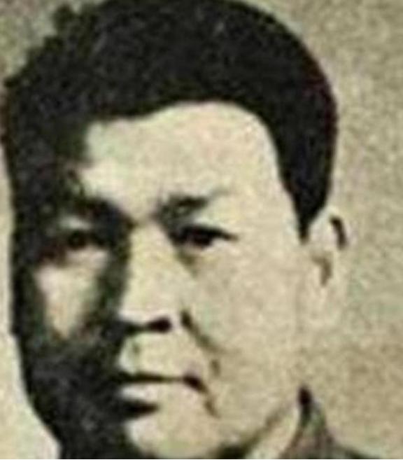 1972年，63军副军长余洪信，因奸污妇女，被连降三级，他气不过，竟在深夜持枪对