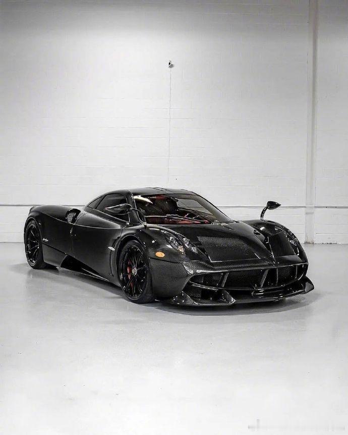黑碳风神Huayra，太霸气了！ 