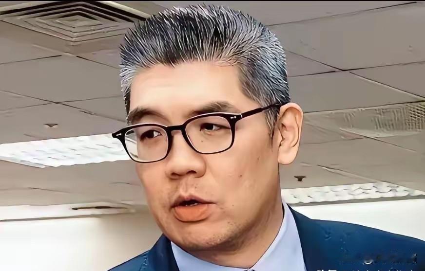 政治弃子连胜文！

连胜文跟弟弟连胜武从大陆祭扫完回到台湾。
一回来就公开指责季