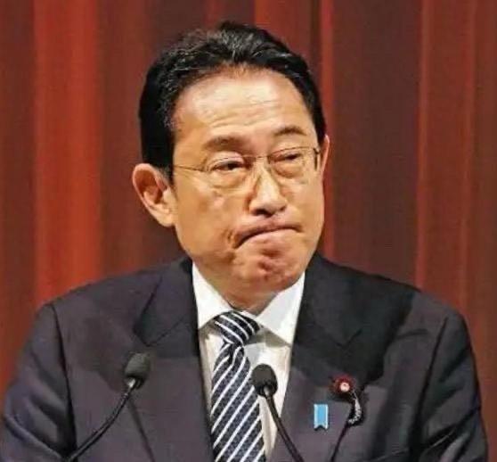 中国军队应该进驻琉球群岛《中日局势彻底失控！12月17日，岸田文雄罕见“出山”逼