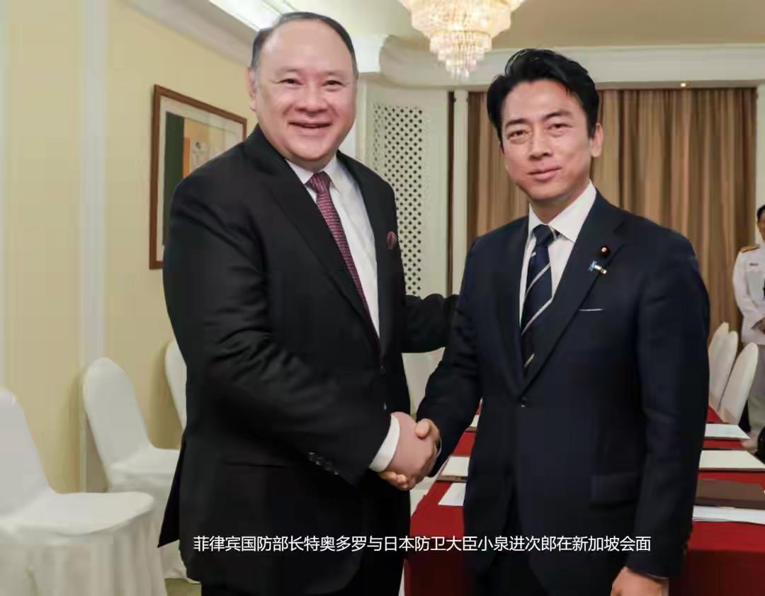 赫格塞思那边刚把对华调门降下来，他身边这帮“盟友”倒好，扭头就拔高了音量。最让人