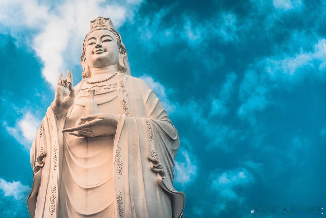 有缘见到，凡事不必多忧虑，福禄不求自来 ​​​