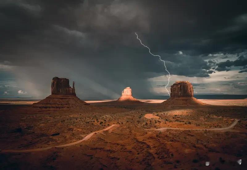 邵永灵提到西方对俄罗斯严重误判，这在俄乌冲突里体现得淋漓尽致。俄乌鏖战近4年，普