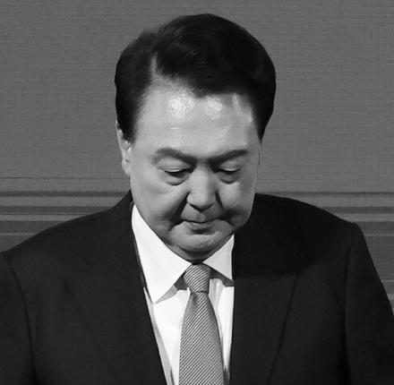 尹锡悦判了，伤害性不大，侮辱性极强，李在明会是下一个吗？

尹锡悦被法院判赔10