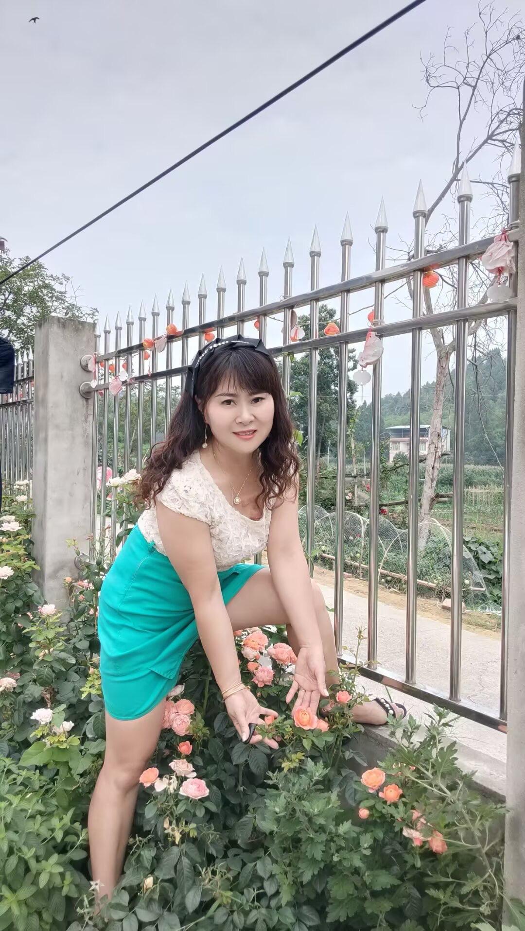 尽力之后选择随缘吧，人的手就那么大，握不住的东西太多了，要学会与自己和解。