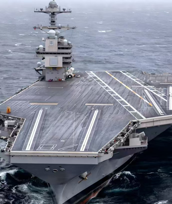 美国这次把最牛的“福特”号核动力航母派到加勒比海，可不是普通动作，一下子把当地紧