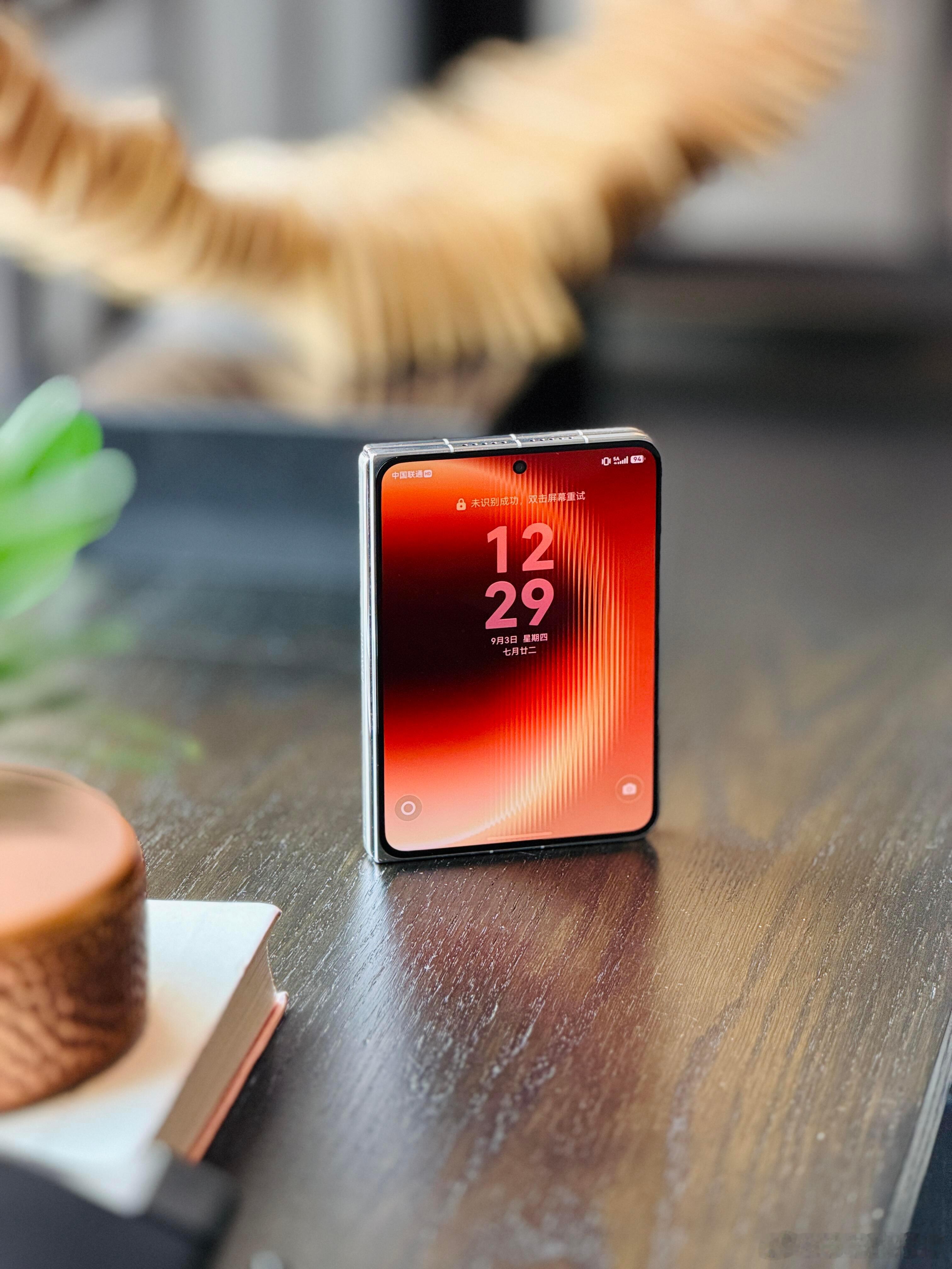 折叠屏首发尝鲜和成熟稳妥怎么选看iPhone Duo预购，说实话我一开始也挺上头