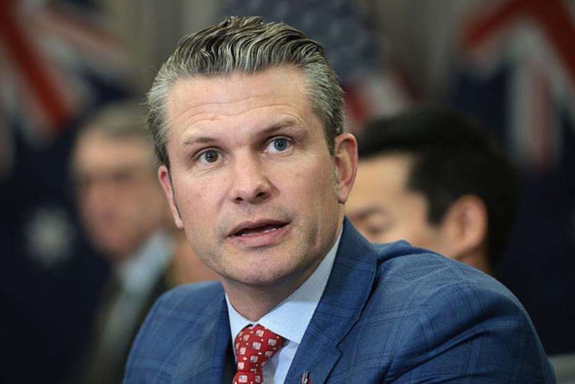 战争升级！美国打响“经济狂怒”，全面封锁伊朗，海峡彻底堵死，伊朗强硬反击
 
中