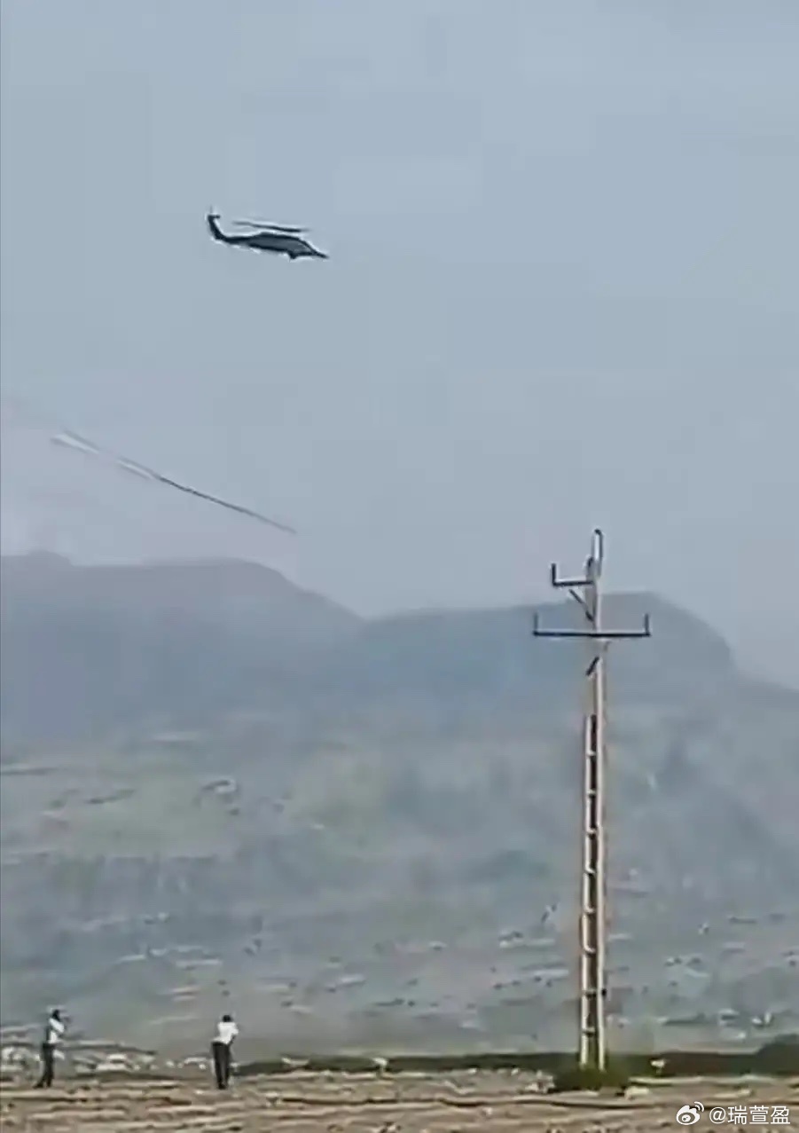 外媒相关消息显示，一场夜间救援行动引发激烈交火，相关现场细节也随之曝光。美军派出