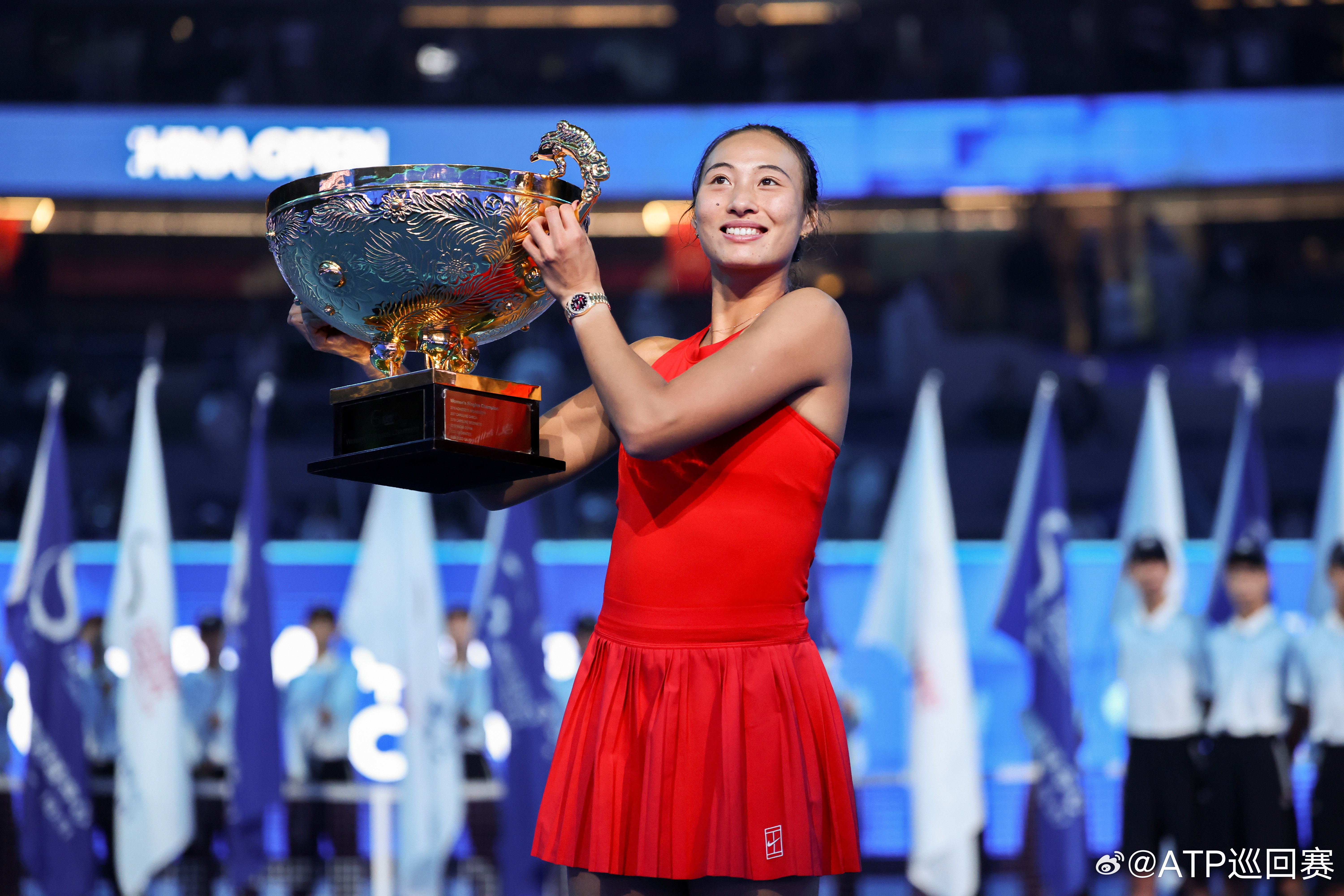 巴黎奥运会后，再次在同一年的同一项赛事中夺冠 🏅🏆 👏郑钦文中网女单冠军2