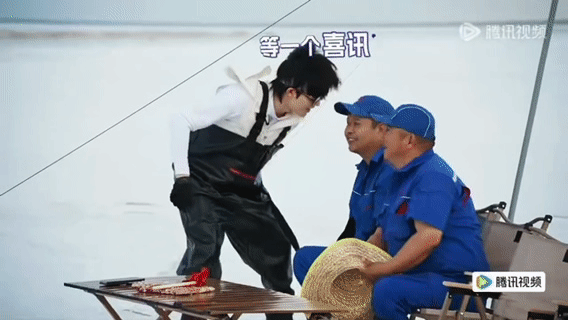 苏新皓解决问题的男人苏新皓的脑子也太好使了吧，思路清晰，给我们带来的表现也太惊喜