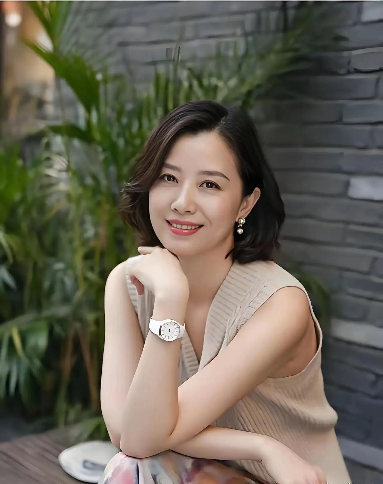 心向暖阳不造作，静而不争远是非。