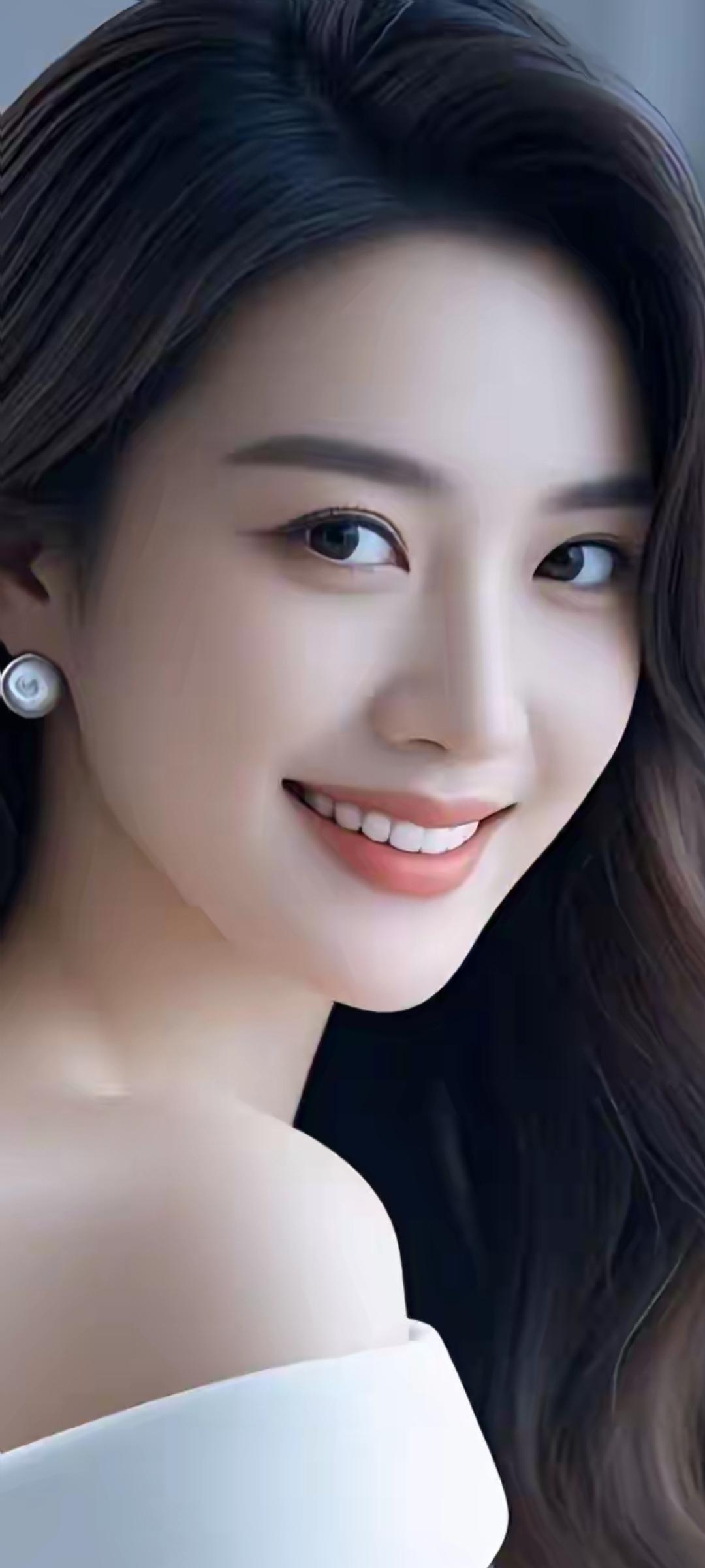 温柔微笑，优雅动人，珍珠耳环点缀，完美妆容，散发迷人魅力。