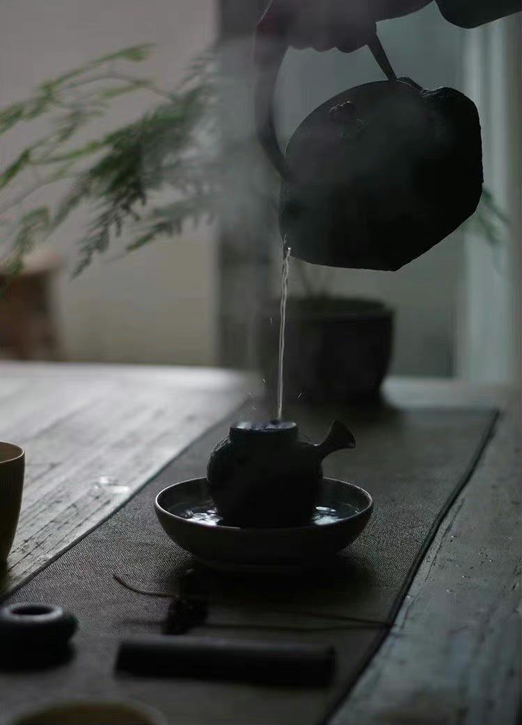 没有经过多少周折而顺利地达到目的取得胜利，反倒使人觉得意犹未尽不大过瘾。——陈忠