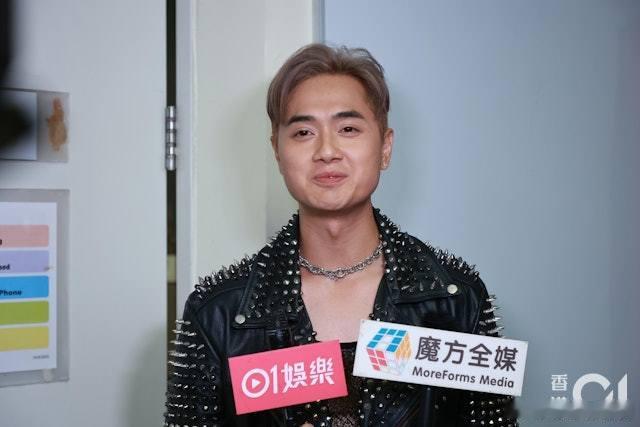 鄭俊弘被何雁詩爆當年不知自己係第三者 否認同老婆有爭執.  歌手鄭俊弘（Fred
