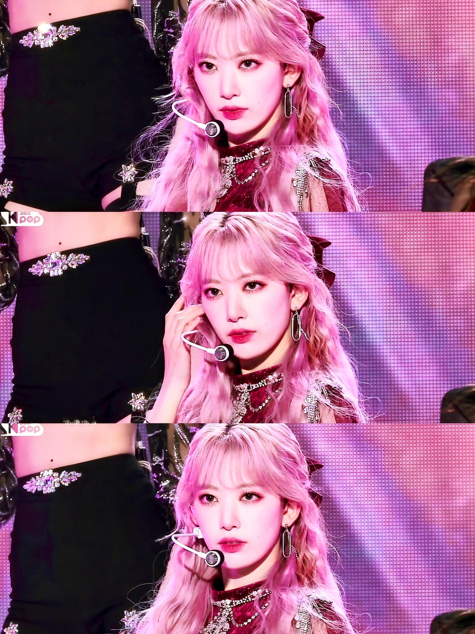 【宫脇咲良】没人能在粉发这个领域打败小樱花 cr：桄榔咣当  LESSERAFI