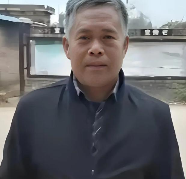 湖南最“傻”继父火了！湖南一汉子，媳妇走得早，后来相中个女人准备再婚。没想到，这