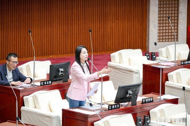 台北市长辈好幸福！阙枚莎成功争取敬老卡点数累积 116年下半年可换鲜奶豆浆
为提