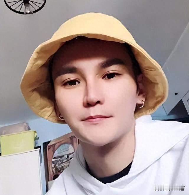 十二年后李维终于开口：没砸几千万，那英的选择背后另有真相