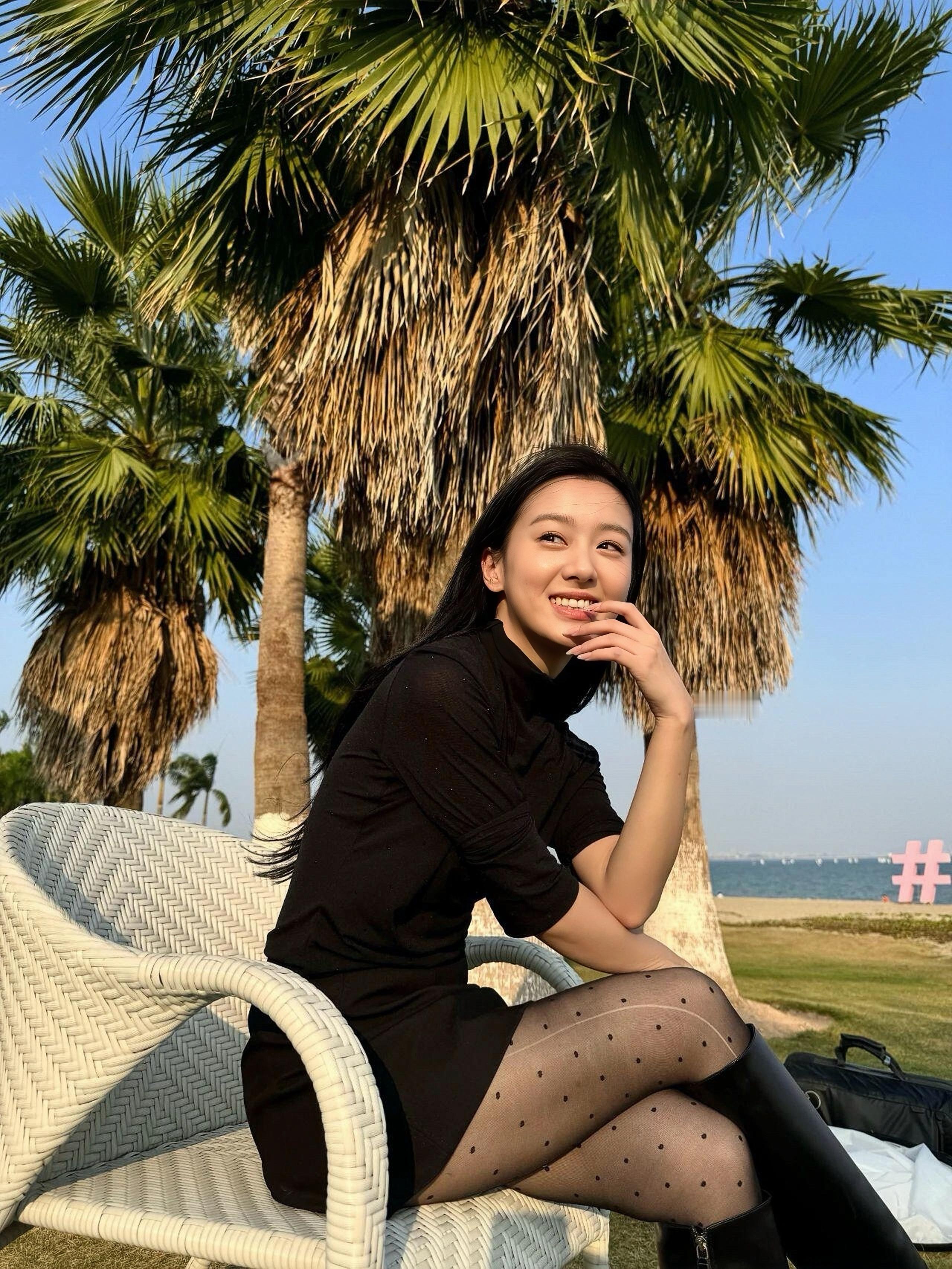 包上恩 x 黑丝长靴穿搭～性感美丽