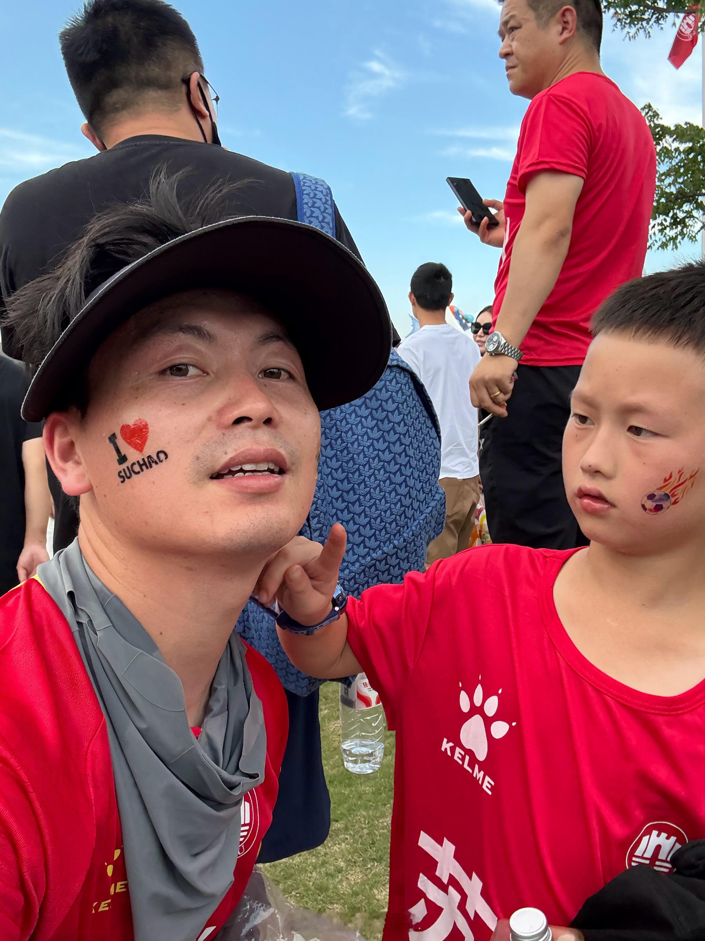 昆山奥体凭啥是江苏最牛足球场今晚就是三个字:叫苏哥！  ​​​