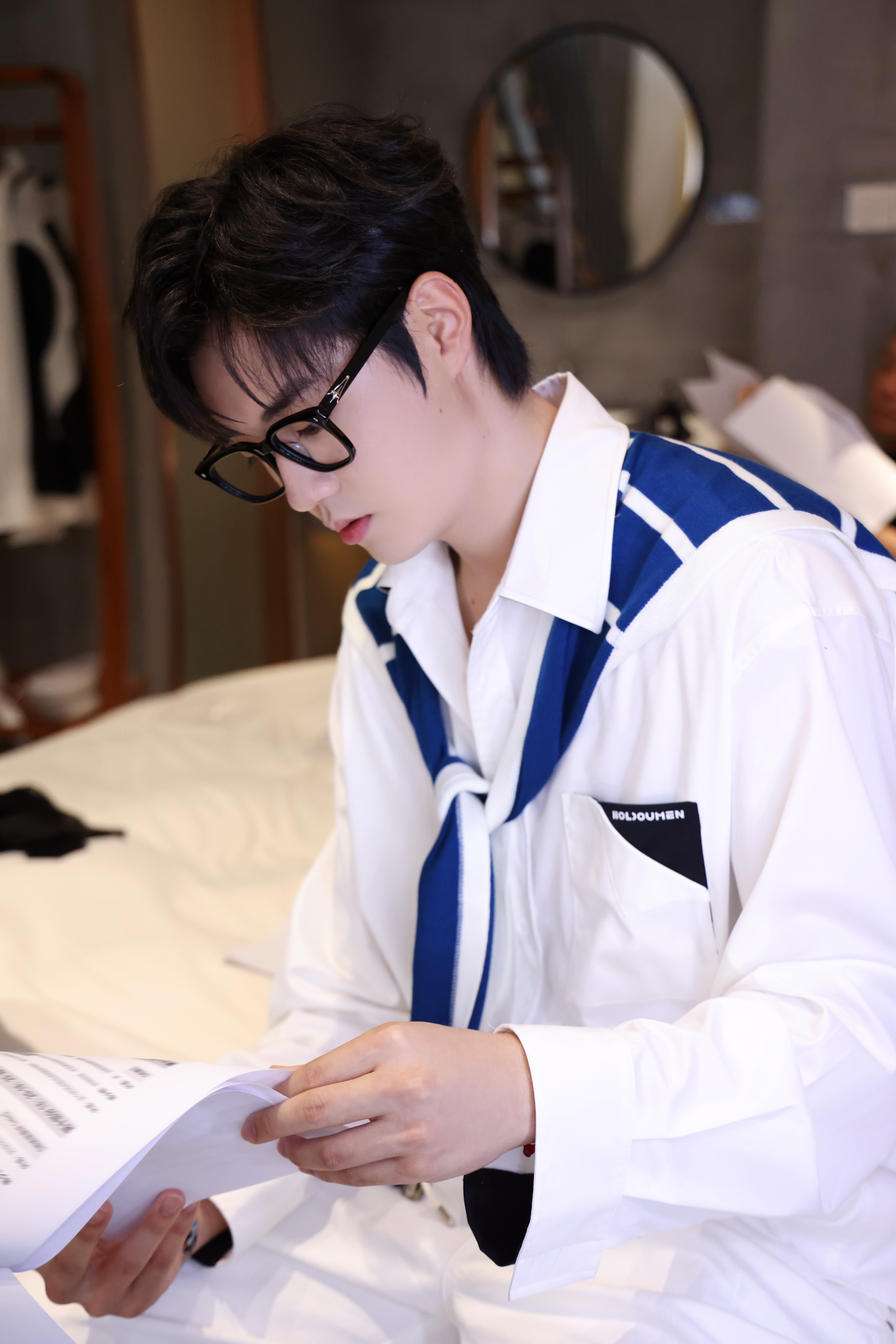 陈少熙 妥妥的青春男大😏Cr： ​​​