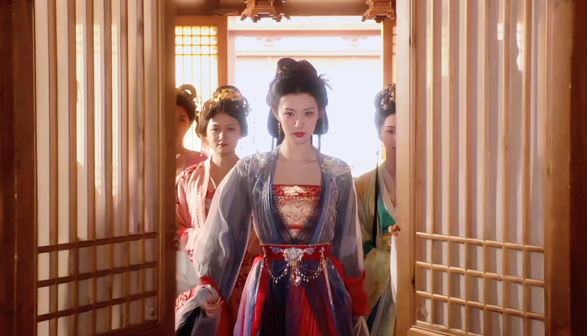 庾妃回宫！ 成何体统