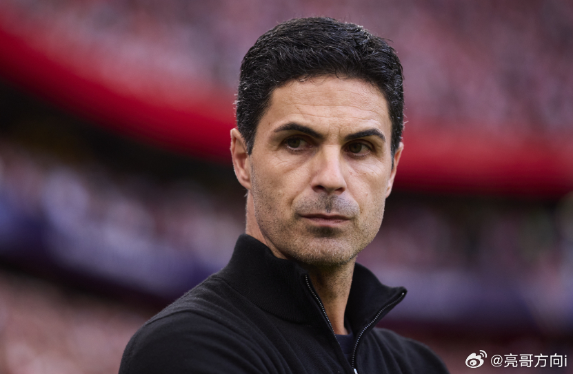 科莫主帅法布雷加斯日前接受RSI体育采访，并称赞了阿尔特塔将梅里诺用作中锋的决定