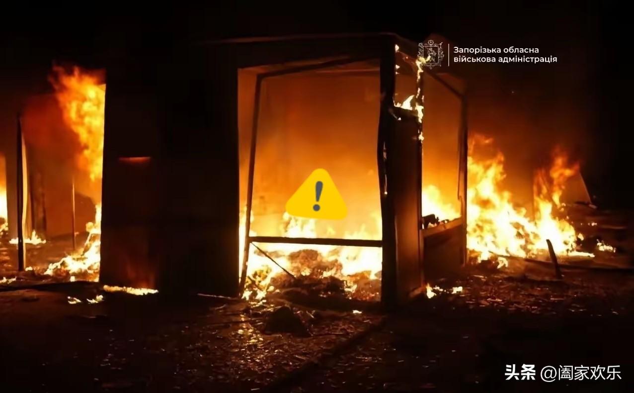 俄罗斯忍不住了！
俄军终于不给面子，巨型炸弹爆炸敖德萨港口！俄军转变战术，从无人