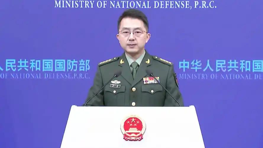中国国防部正式宣布，

9月4日，中国国防部正式宣布：解放军陆军将派兵赴俄罗斯，