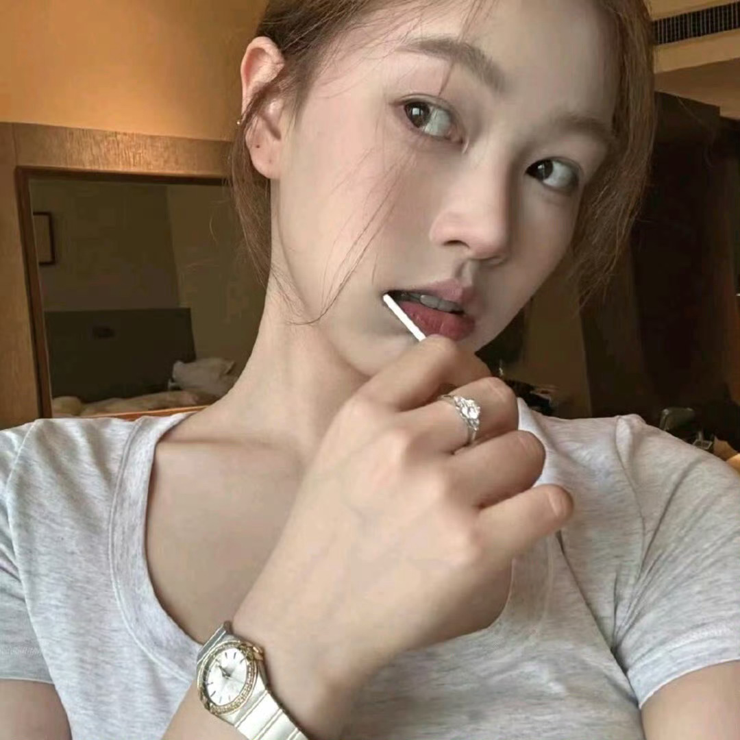 一眼就爱上的头像： 