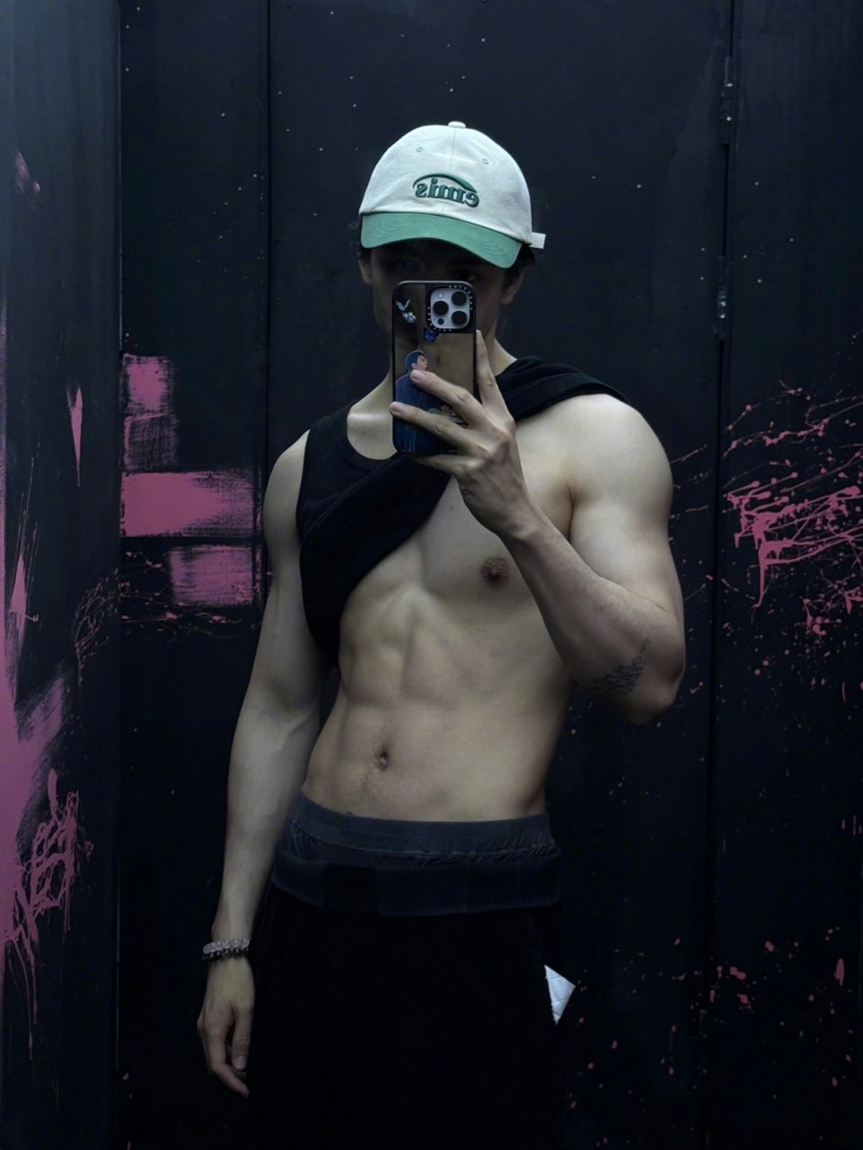 曾舜晞破万晒腹肌曾舜晞破万福利八块腹肌曾舜晞破万福利八块腹肌 