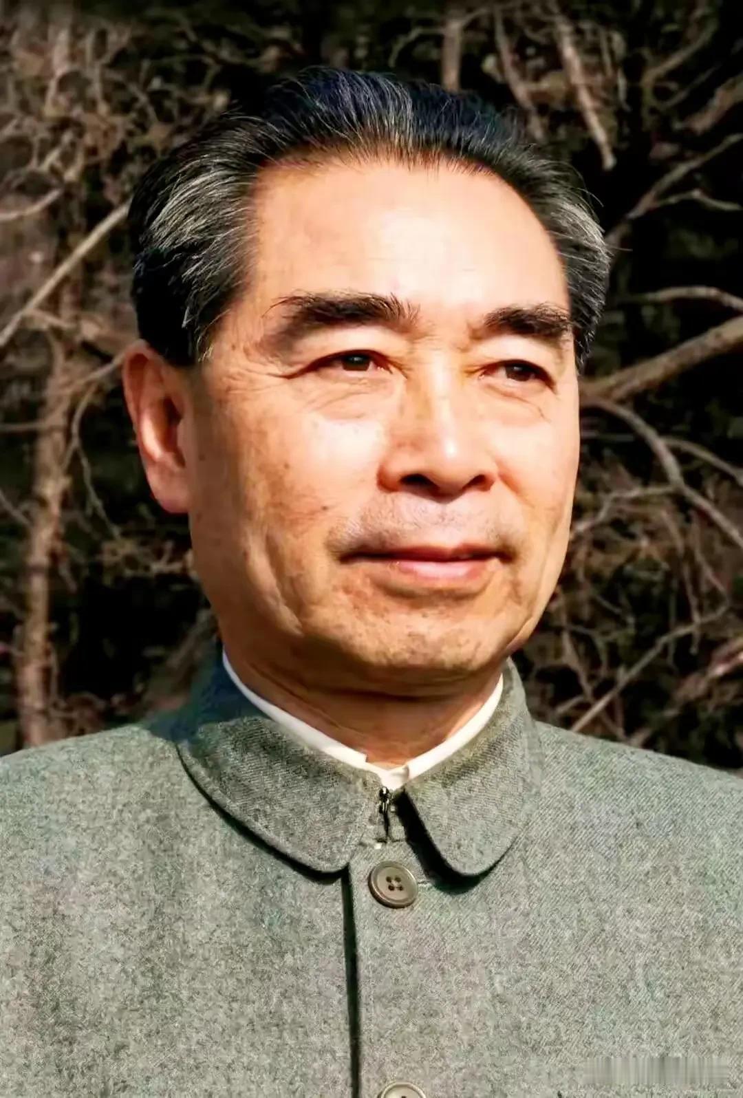 🌺🙏敬爱的周总理，致敬您的公正无私，传承您的正道初心！“公道自在人心，正直无