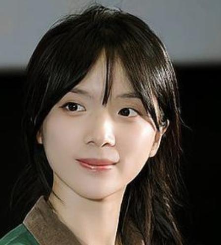 5月18日晚，倪萍现身电影《给阿嬷的情书》映后交流会，点赞了饰演“谢南枝”的新人