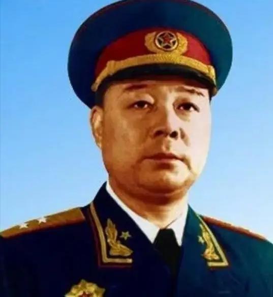 1939年，战友们给24岁的八路军副旅长王尚荣介绍了一个女排长黄克，谁知，当副旅